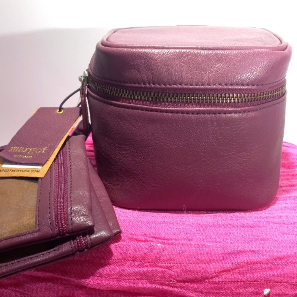 GENUINE LEATHER MARGOT NY PURPLE JEWERLY/ MAKEUP CASE